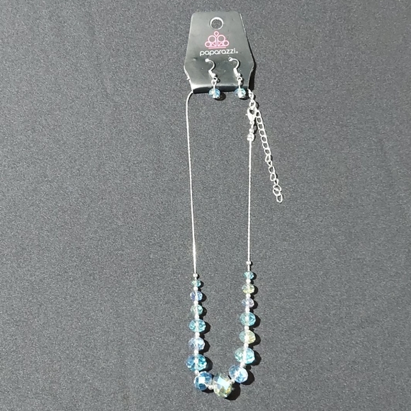 Paparazzi jewelry earring necklace set